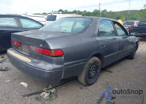 1998 Toyota Camry Le из США, поврежденный, VIN 4T1BG22K4WU299682